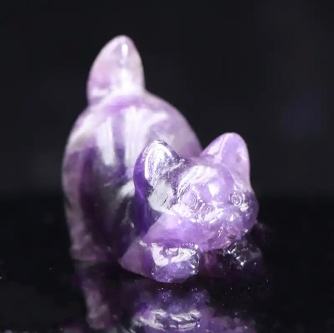 Dream Amethyst - Crystal Cat Carving